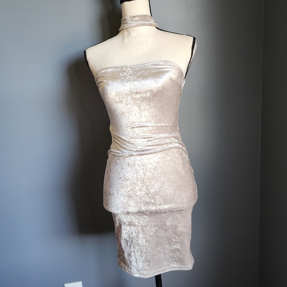 Forever 21 Dresses & Skirts - Forever 21 Silver Faux-Velvet Dress with Collar Neckline and Open Back